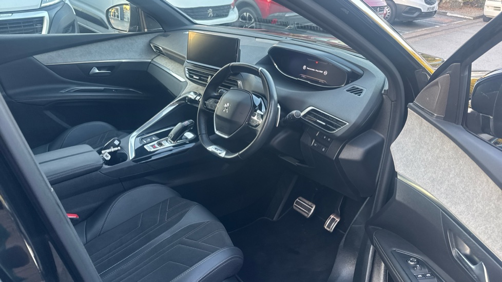 Peugeot 3008 1.2 PureTech GT Premium 5dr EAT8 Petrol Estate - Image 9