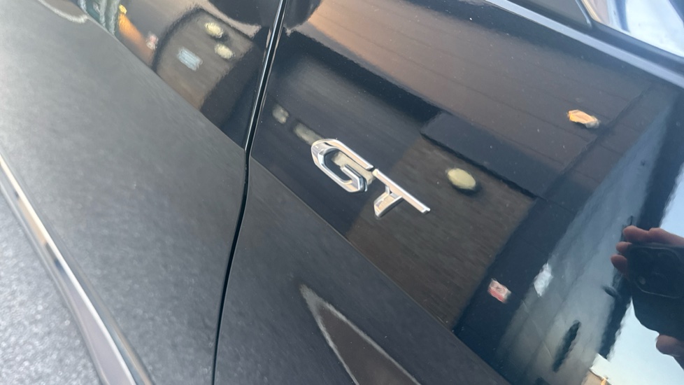 Peugeot 3008 1.2 PureTech GT Premium 5dr EAT8 Petrol Estate - Image 37