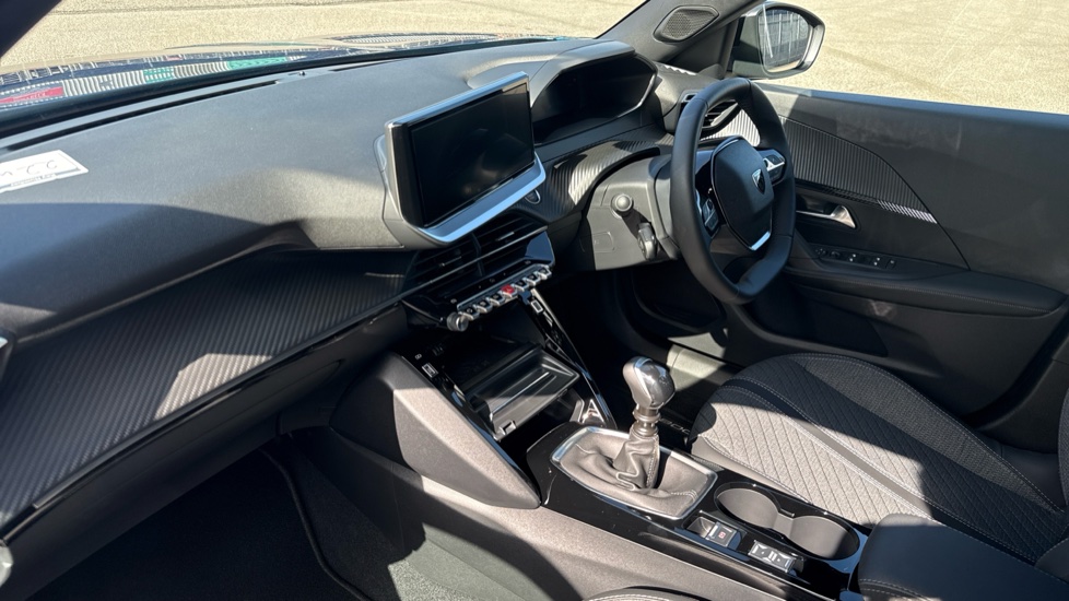 Peugeot 2008 1.2 PureTech Allure Edition 5dr Petrol Estate - Image 9