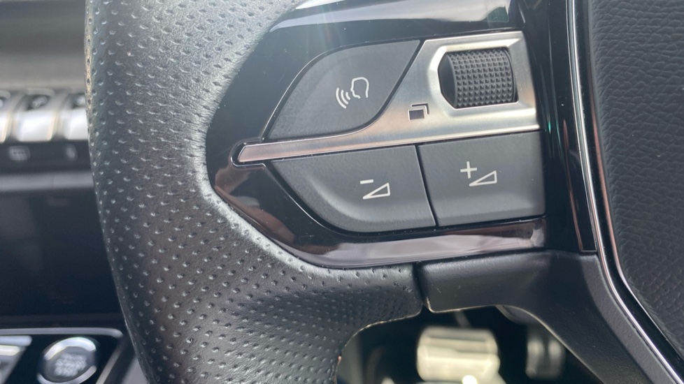 Peugeot 5008 1.5 BlueHDi GT 5dr EAT8 Diesel Estate - Image 24