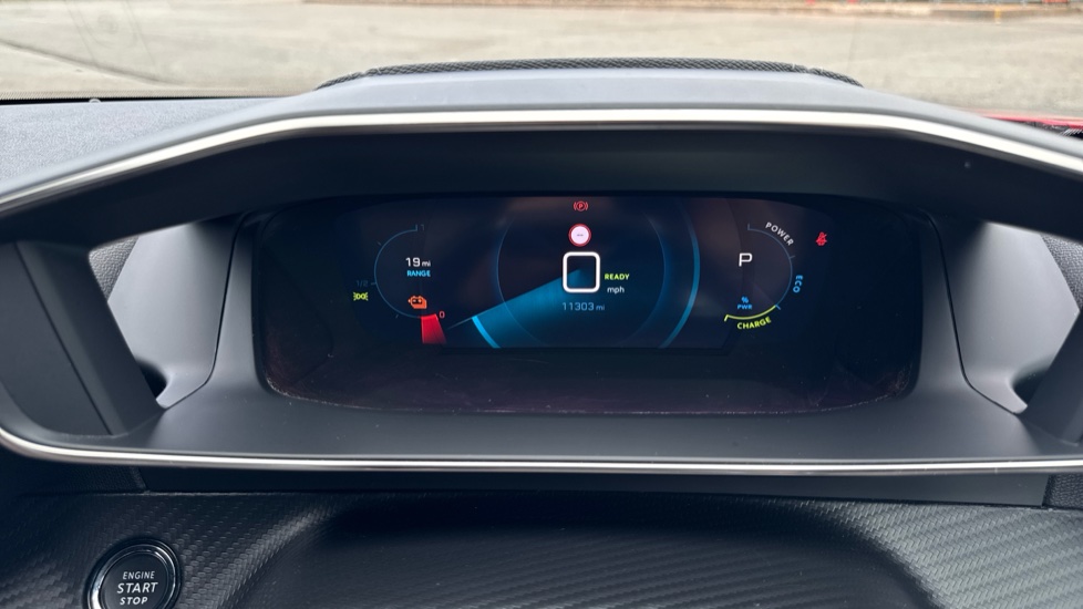 Peugeot 2008 100kW GT 50kWh 5dr Auto Electric Estate - Image 18