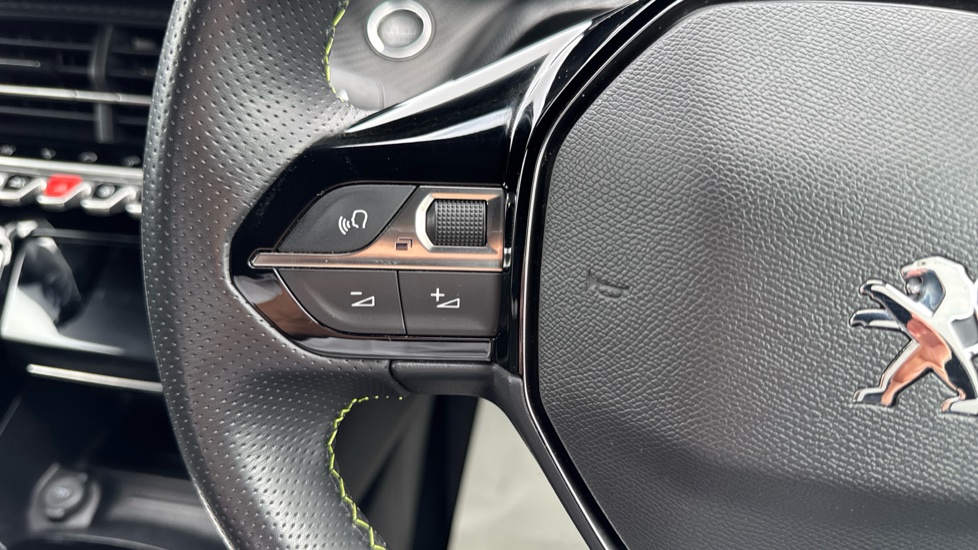 Peugeot 2008 100kW GT 50kWh 5dr Auto Electric Estate - Image 30