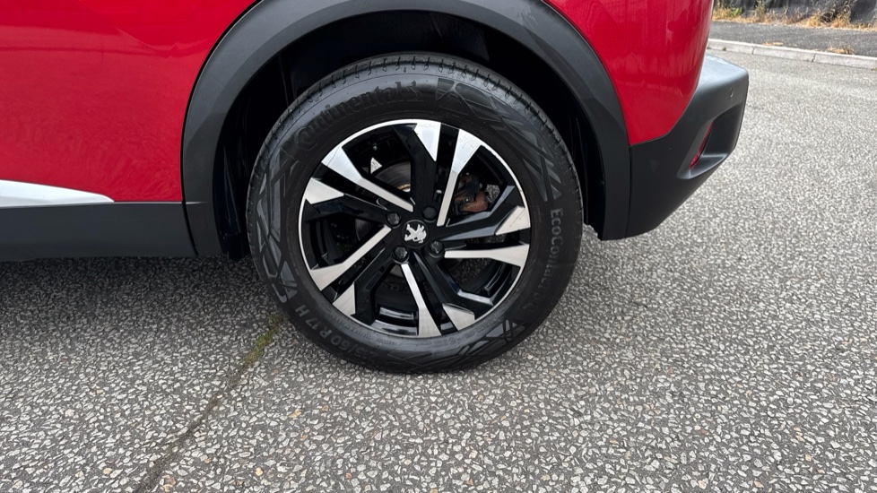 Peugeot 2008 100kW GT 50kWh 5dr Auto Electric Estate - Image 39