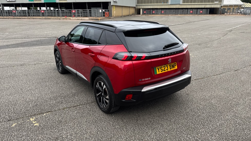 Peugeot 2008 100kW GT 50kWh 5dr Auto Electric Estate - Image 41