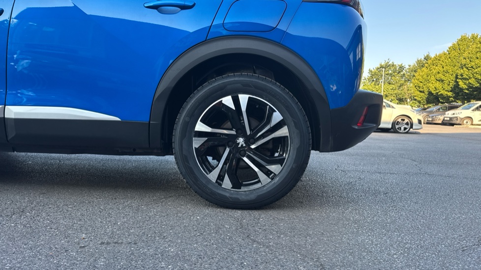 Peugeot 2008 100kW GT 50kWh 5dr Auto Electric Estate - Image 7
