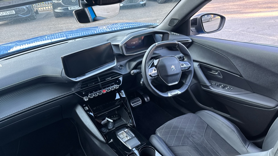 Peugeot 2008 100kW GT 50kWh 5dr Auto Electric Estate - Image 10