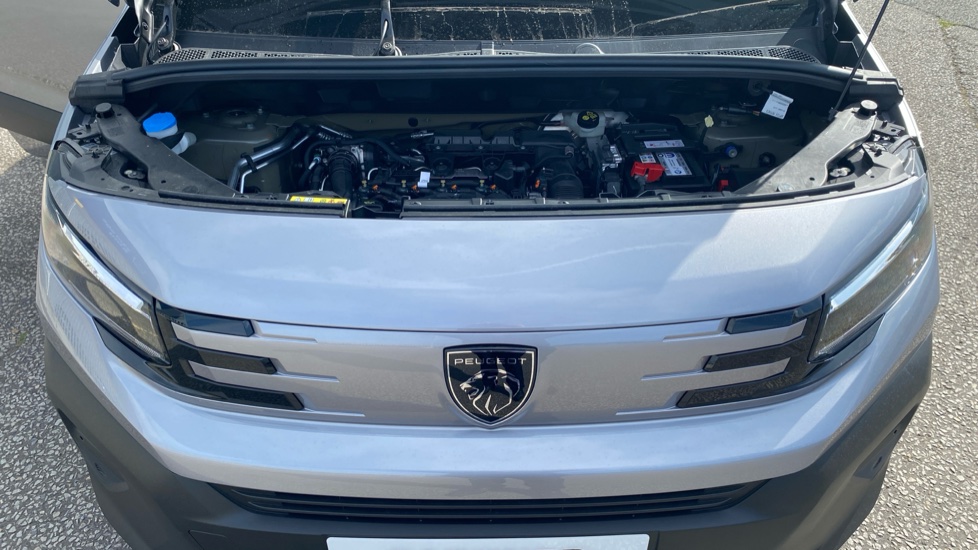 Peugeot Partner M Diesel 1.5 BlueHDi 100 Professional Plus Van - Image 8
