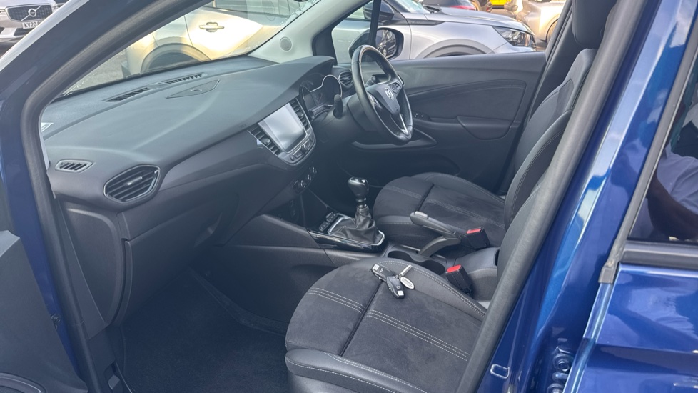 Vauxhall Crossland 1.2 Turbo Ultimate 5dr Petrol Hatchback - Image 9