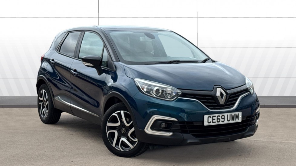 Renault Captur 1.3 TCE 130 Iconic 5dr Petrol Hatchback - Image 1