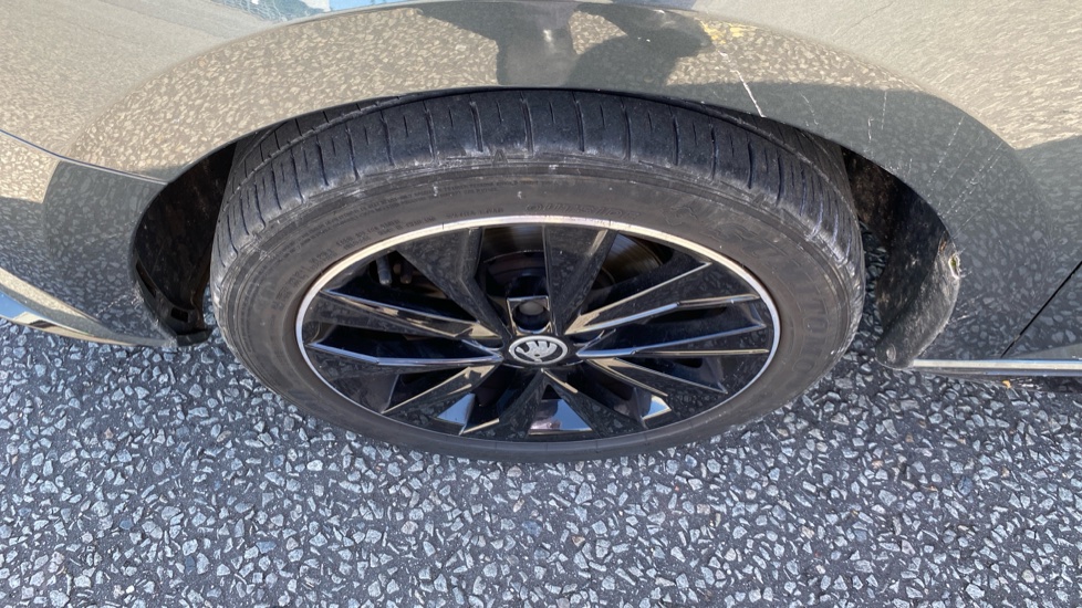Skoda Fabia 1.0 TSI Monte Carlo 5dr Petrol Hatchback - Image 24