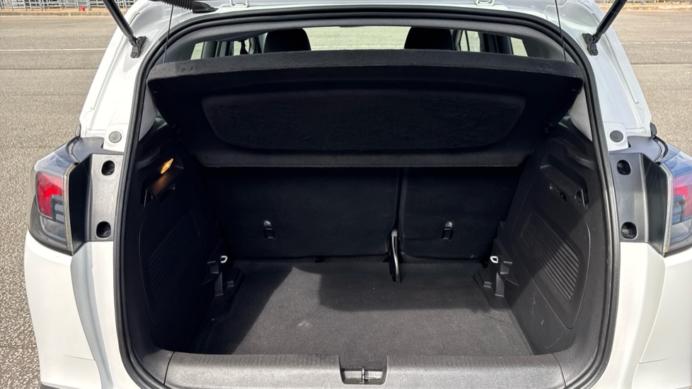 Vauxhall Crossland 1.2 SE 5dr Petrol Hatchback - Image 4