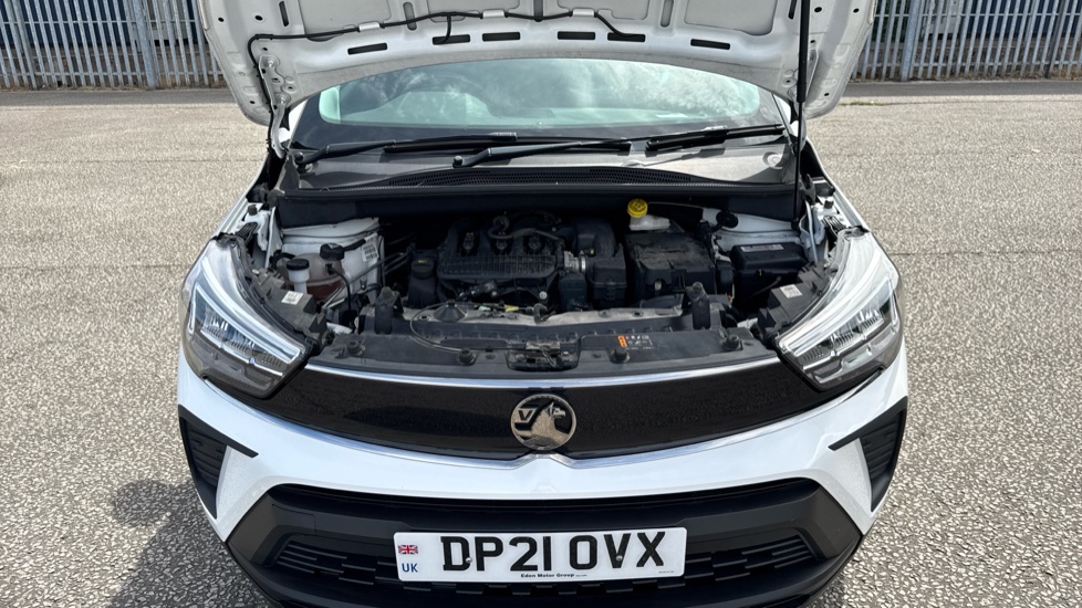 Vauxhall Crossland 1.2 SE 5dr Petrol Hatchback - Image 8