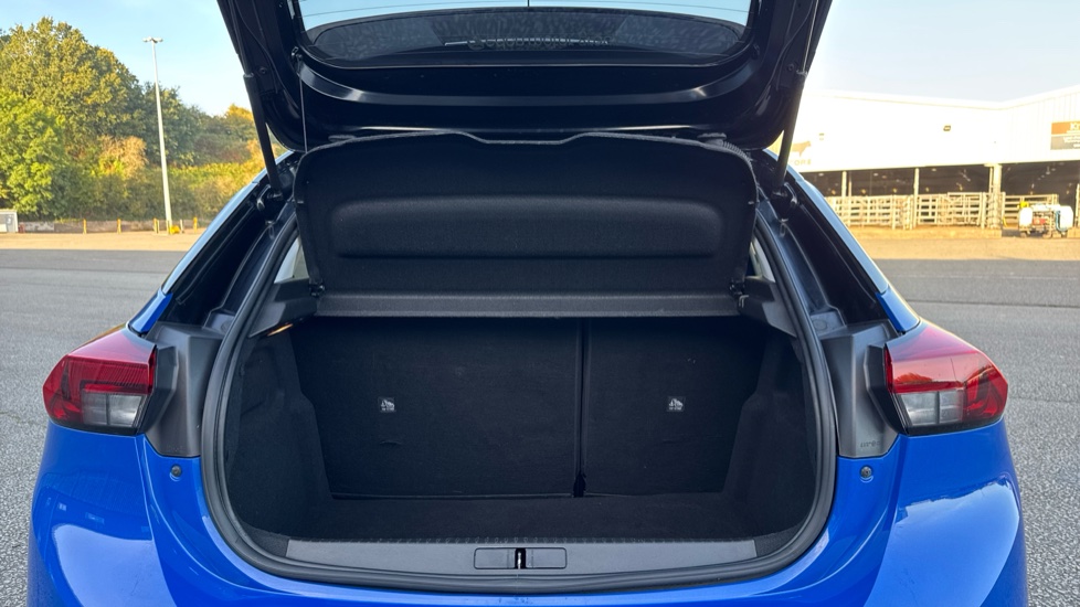 Vauxhall Corsa 1.2 Elite Edition 5dr Petrol Hatchback - Image 4