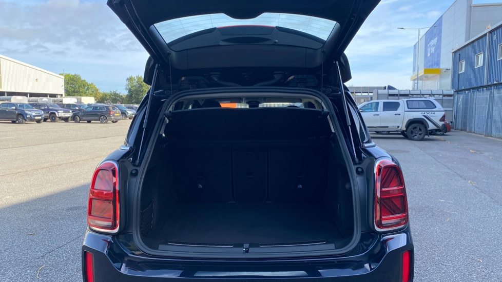 MINI Countryman 1.5 Cooper Classic 5dr Petrol Hatchback - Image 4