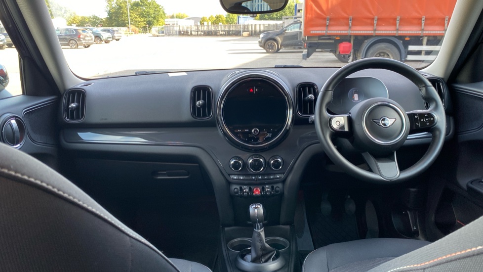 MINI Countryman 1.5 Cooper Classic 5dr Petrol Hatchback - Image 10