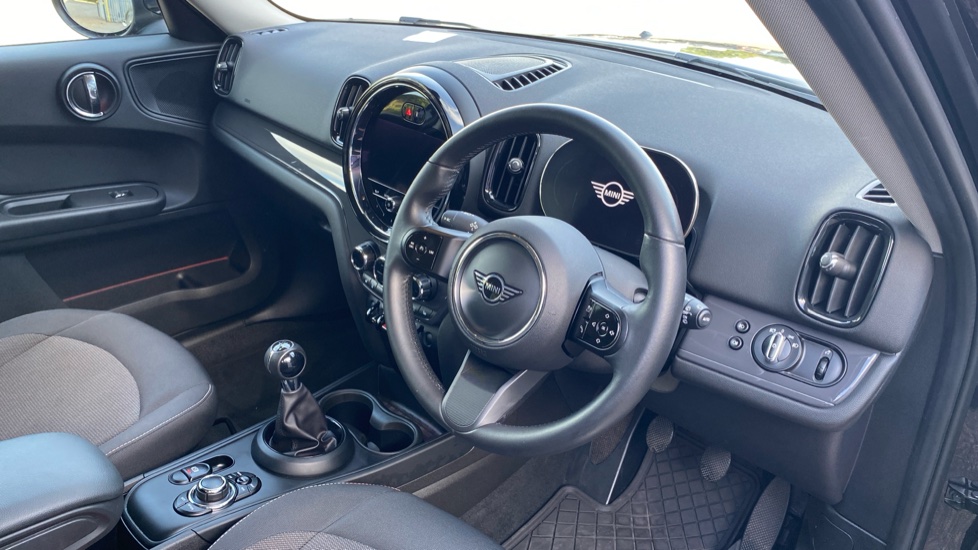 MINI Countryman 1.5 Cooper Classic 5dr Petrol Hatchback - Image 11