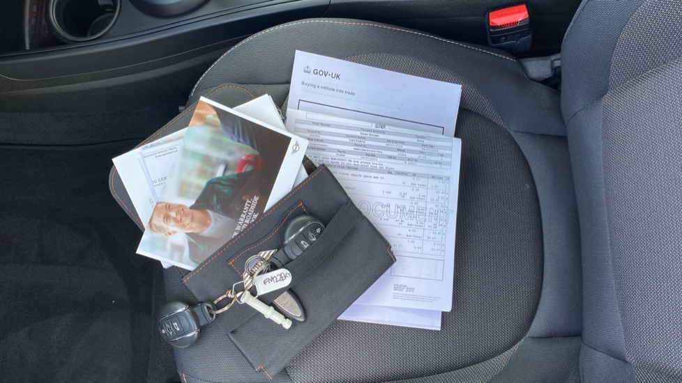 MINI Countryman 1.5 Cooper Classic 5dr Petrol Hatchback - Image 19