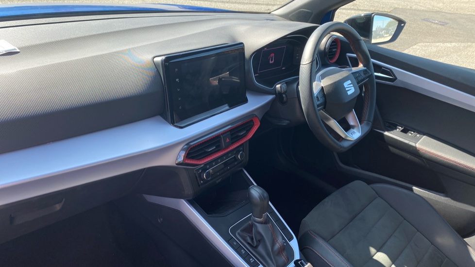 SEAT Arona 1.5 TSI 150 FR Sport 5dr DSG Petrol Hatchback - Image 9