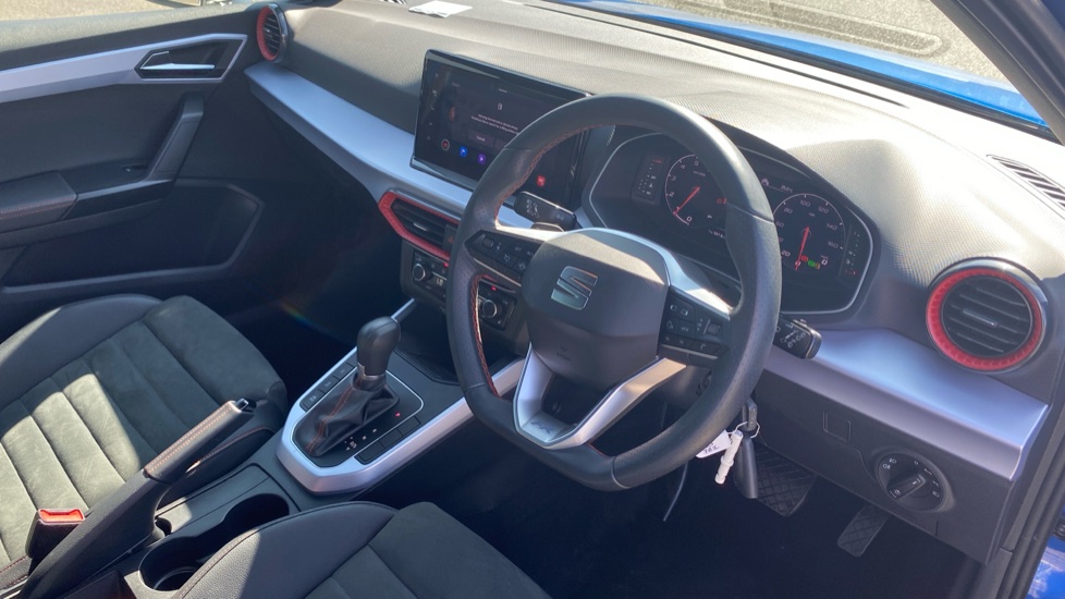 SEAT Arona 1.5 TSI 150 FR Sport 5dr DSG Petrol Hatchback - Image 11