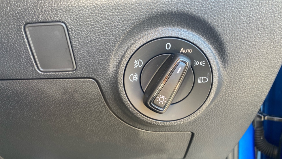 SEAT Arona 1.5 TSI 150 FR Sport 5dr DSG Petrol Hatchback - Image 29