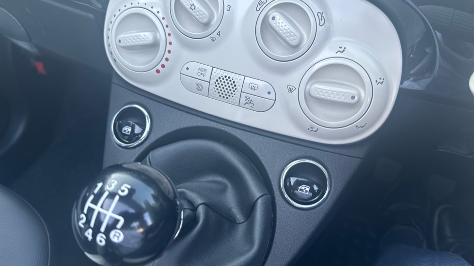 Fiat 500 1.0 Mild Hybrid Dolcevita [Part Leather] 2dr Petrol Convertible - Image 21