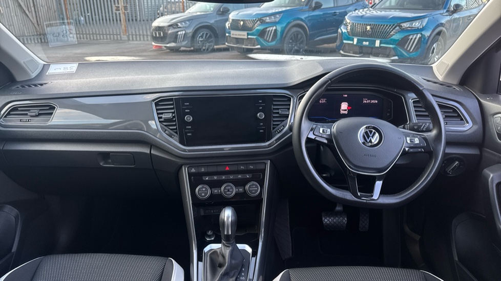 Volkswagen T-Roc 1.5 TSI EVO SEL 5dr DSG Petrol Hatchback - Image 10