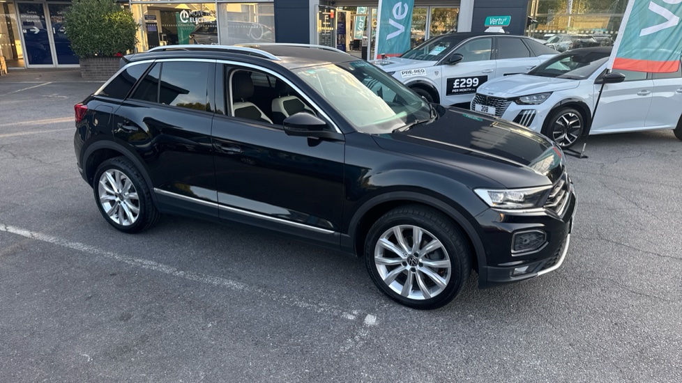 Volkswagen T-Roc 1.5 TSI EVO SEL 5dr DSG Petrol Hatchback - Image 36