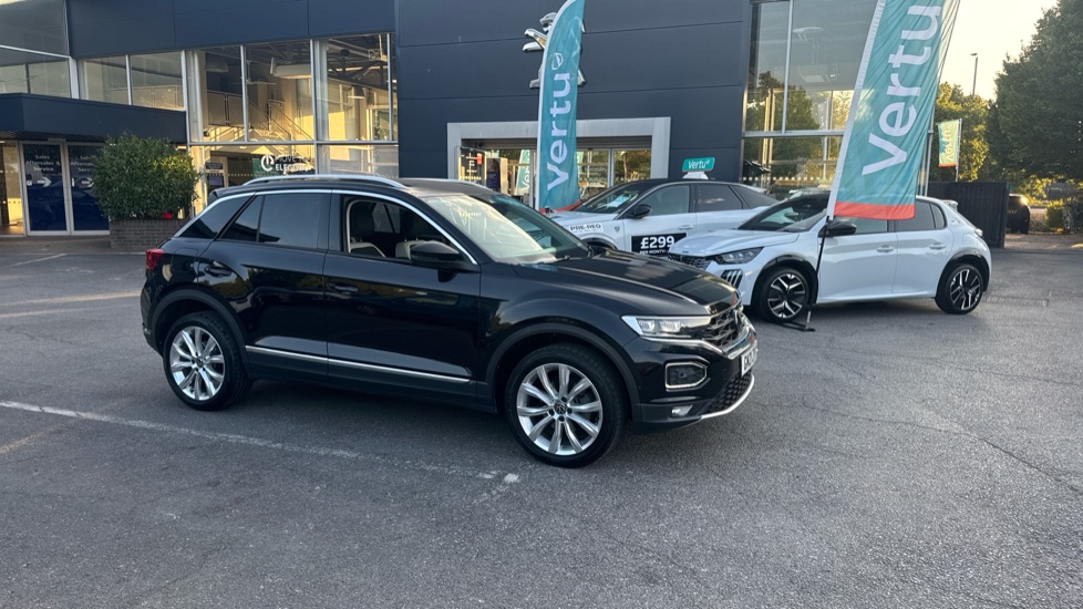 Volkswagen T-Roc 1.5 TSI EVO SEL 5dr DSG Petrol Hatchback - Image 43