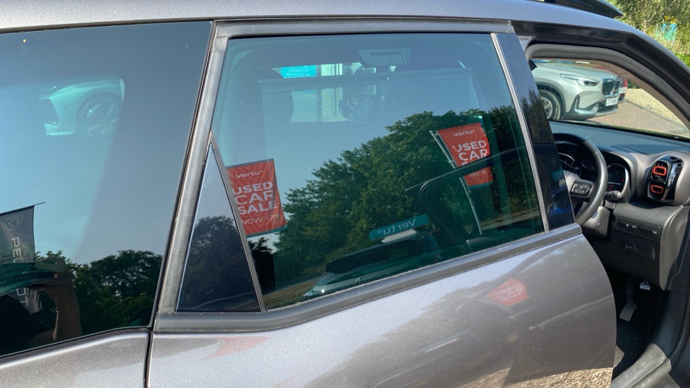 Citroen C3 Aircross 1.2 PureTech 130 Flair 5dr EAT6 Petrol Hatchback - Image 30
