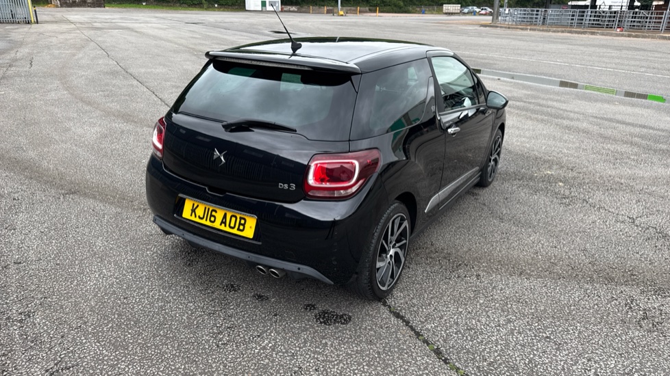 DS 3 1.6 BlueHDi 120 Prestige 3dr Diesel Hatchback - Image 30