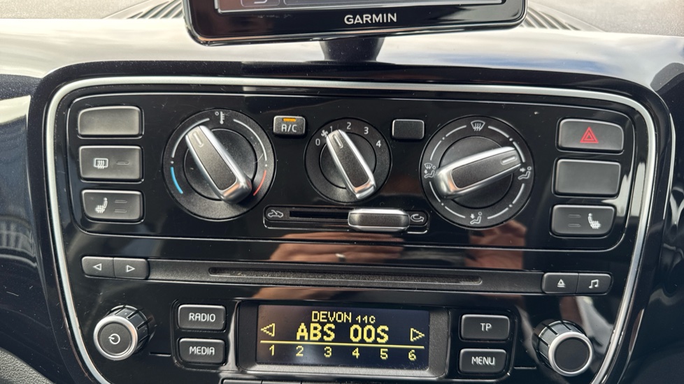 Volkswagen Up 1.0 High Up 5dr Petrol Hatchback - Image 21