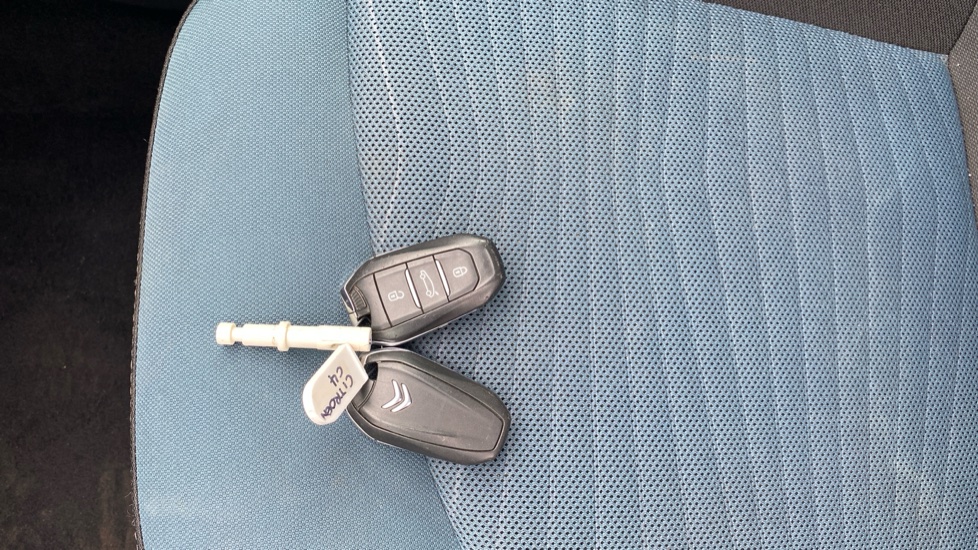 Citroen Grand C4 1.2 PureTech 130 Feel 5dr Petrol Estate - Image 20