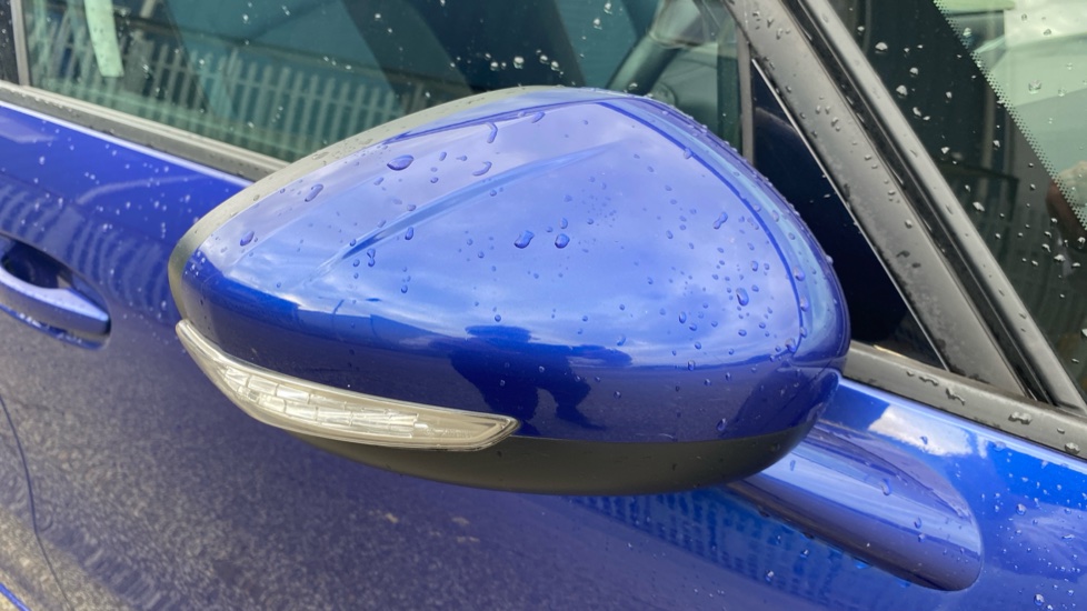 Citroen Grand C4 1.2 PureTech 130 Feel 5dr Petrol Estate - Image 37