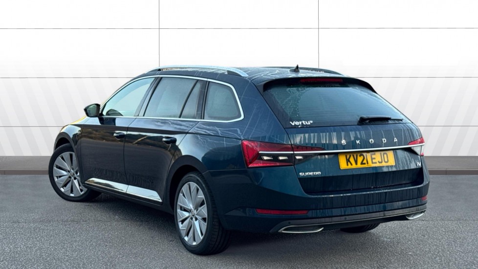 Skoda Superb 1.4 TSI iV Laurin + Klement DSG 5dr Estate - Image 2