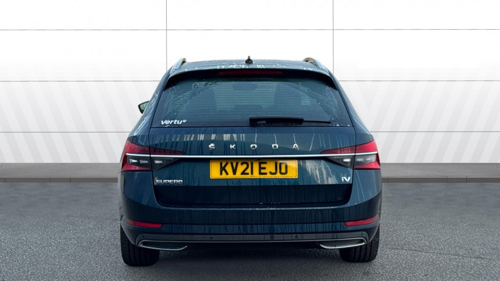 Skoda Superb 1.4 TSI iV Laurin + Klement DSG 5dr Estate - Image 6