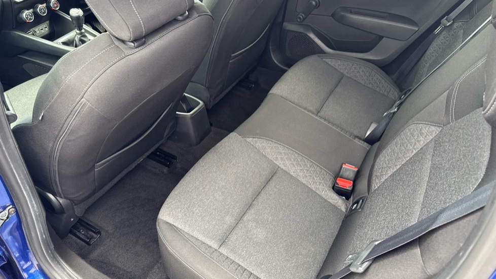 Renault Clio 1.5 dCi 85 Iconic 5dr Diesel Hatchback - Image 16