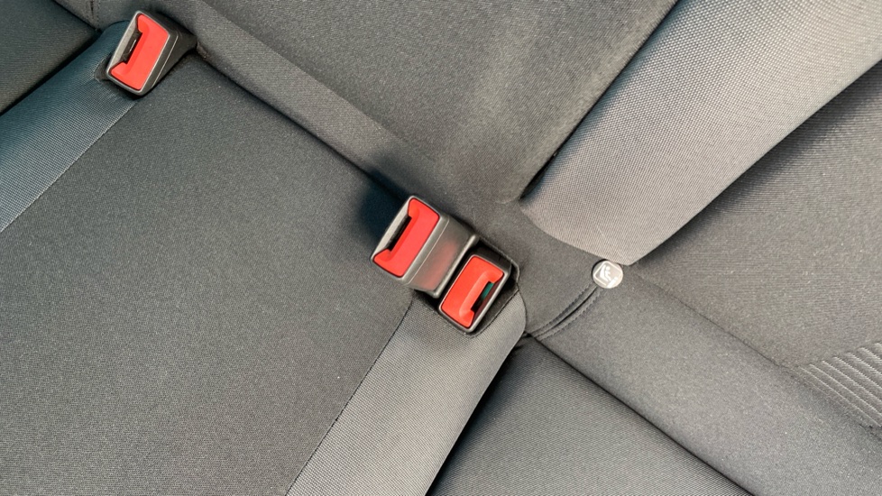 SEAT Arona 1.0 TSI 110 FR Red Edition 5dr Petrol Hatchback - Image 17