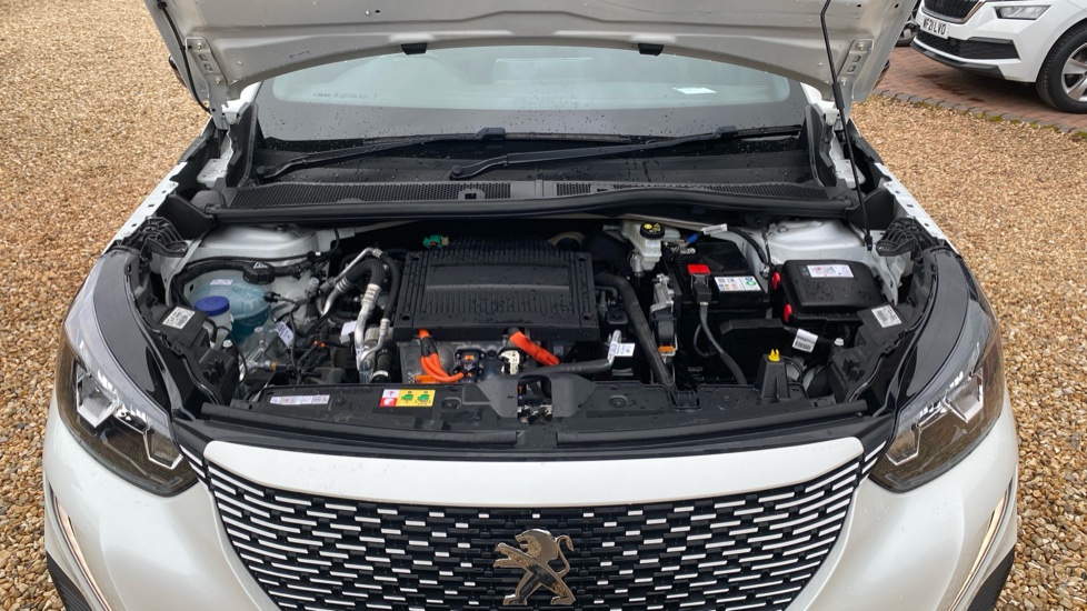 Peugeot 2008 100kW Active Premium+ 50kWh 5dr Auto Electric Estate - Image 8