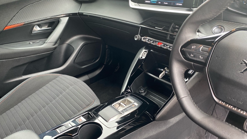 Peugeot 2008 100kW Active Premium+ 50kWh 5dr Auto Electric Estate - Image 14