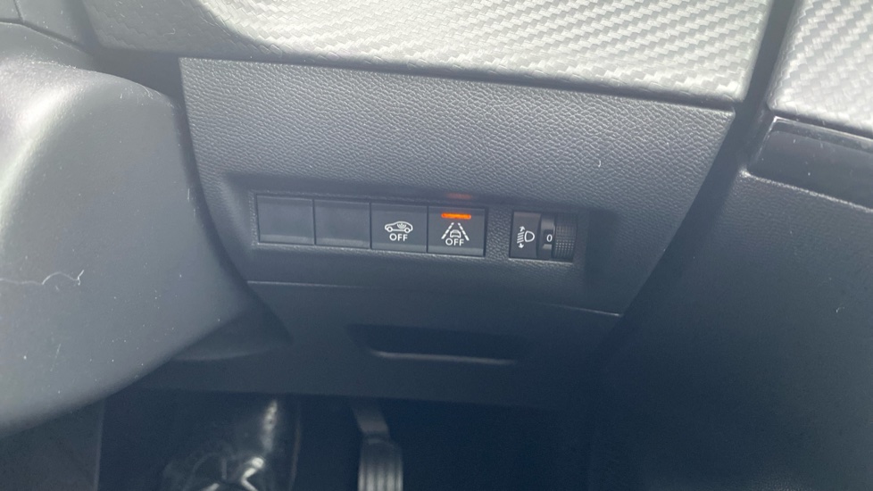 Peugeot 2008 100kW Active Premium+ 50kWh 5dr Auto Electric Estate - Image 27