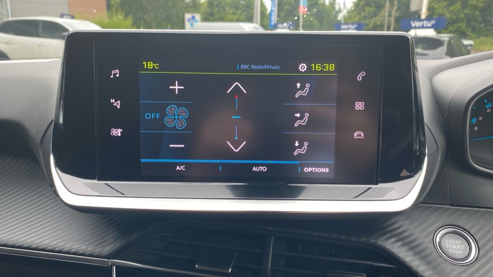 Peugeot 2008 100kW Active Premium+ 50kWh 5dr Auto Electric Estate - Image 28