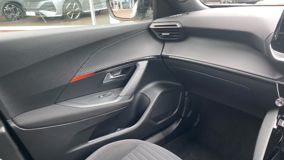 Peugeot 2008 100kW Active Premium+ 50kWh 5dr Auto Electric Estate - Image 31