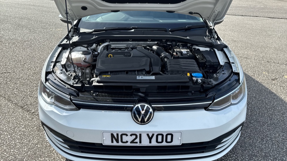 Volkswagen Golf 1.5 TSI Life 5dr Petrol Hatchback - Image 8