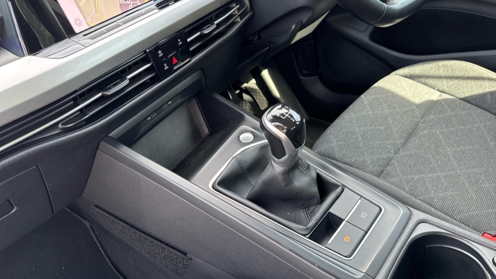 Volkswagen Golf 1.5 TSI Life 5dr Petrol Hatchback - Image 13