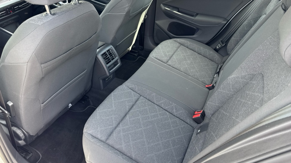 Volkswagen Golf 1.5 TSI Life 5dr Petrol Hatchback - Image 16