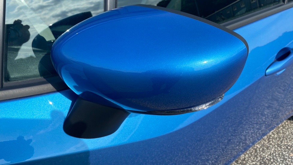Nissan Micra 1.0 IG-T 92 Tekna 5dr CVT Petrol Hatchback - Image 25