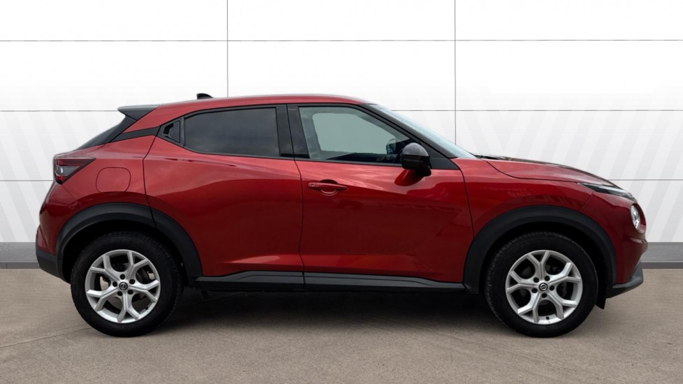 Nissan Juke 1.0 DiG-T 114 N-Connecta 5dr DCT Petrol Hatchback - Image 5