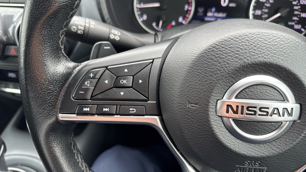 Nissan Juke 1.0 DiG-T 114 N-Connecta 5dr DCT Petrol Hatchback - Image 26