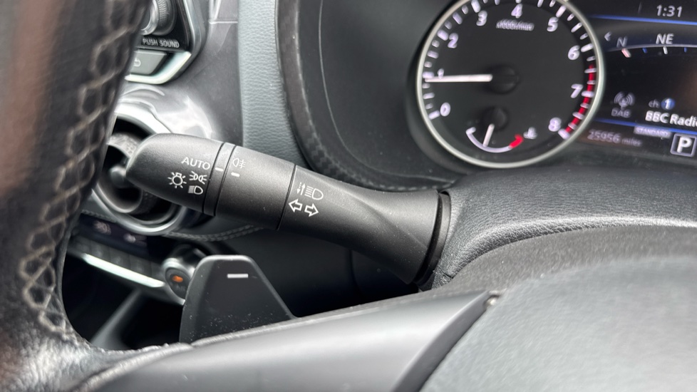 Nissan Juke 1.0 DiG-T 114 N-Connecta 5dr DCT Petrol Hatchback - Image 28
