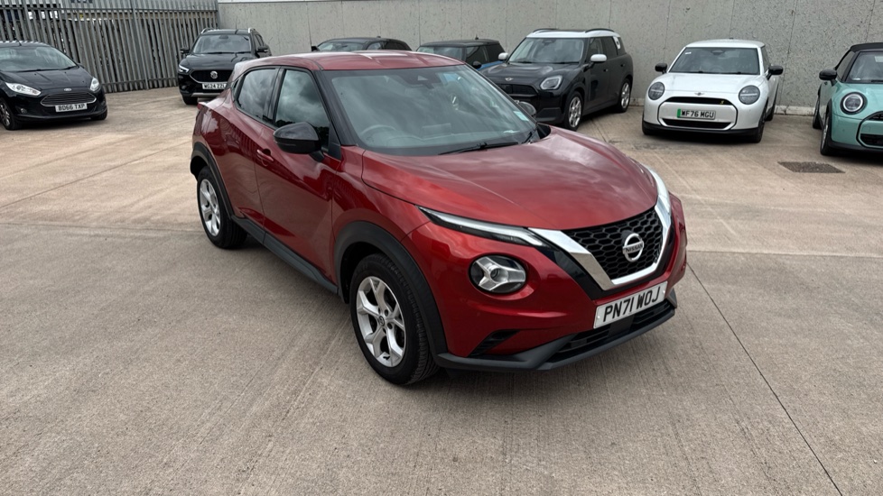 Nissan Juke 1.0 DiG-T 114 N-Connecta 5dr DCT Petrol Hatchback - Image 32